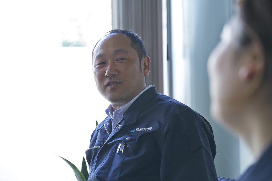 社員座談会”></p>
<dt class=